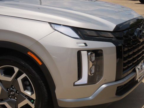 Used 2025 Hyundai Palisade SEL FWD image 4