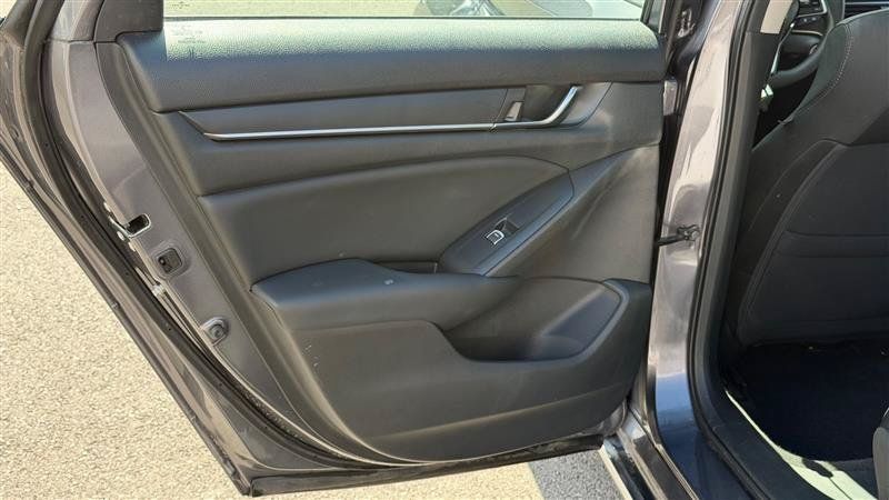 Used 2018 Honda Accord EX image 42