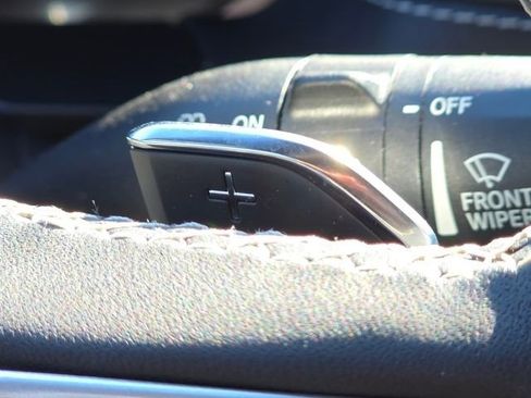 Used 2023 Jeep Grand Cherokee L Laredo image 21