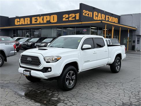 Used 2019 Toyota Tacoma TRD Sport RWD image 1