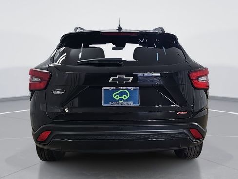 Certified 2025 Chevrolet Trax RS w/ Sunroof Package image 5
