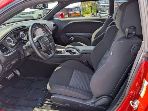 Used 2022 Dodge Challenger R/T Scat Pack RWD image 13