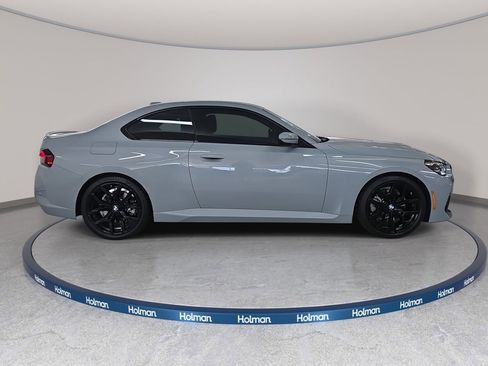 Used 2025 BMW 230i Coupe w/ M Sport Package image 6