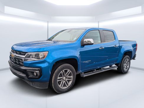 Used 2022 Chevrolet Colorado LT w/ LT Convenience Package image 9