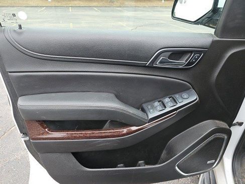 Used 2017 GMC Yukon SLE w/ Convenience Package image 19