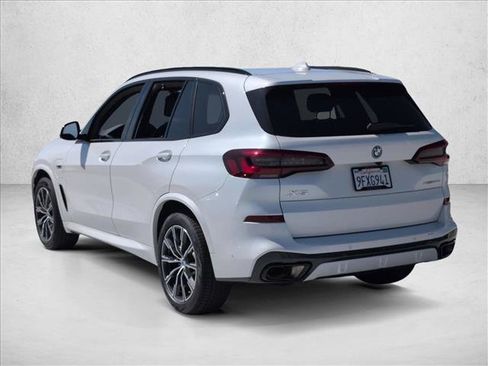 Used 2023 BMW X5 xDrive45e w/ Executive Package AWD/4WD image 8