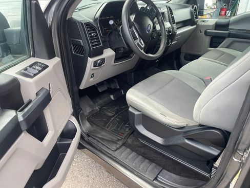 Used 2018 Ford F150 XL w/ Equipment Group 101A Mid AWD/4WD image 10