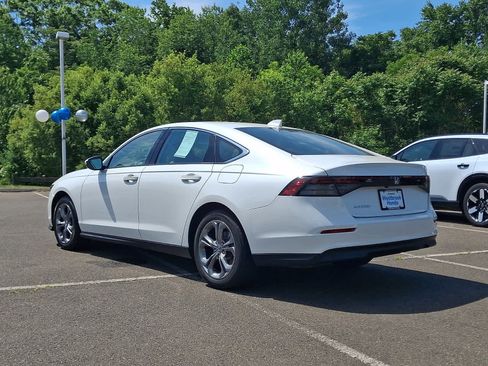 Certified 2024 Honda Accord EX image 7