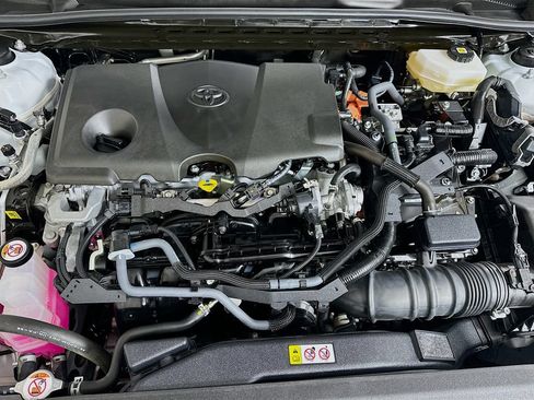 Used 2025 Toyota Camry SE w/ Convenience Package FWD image 30