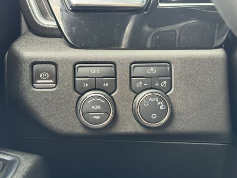 Used 2023 Chevrolet Silverado 1500 LT image 31