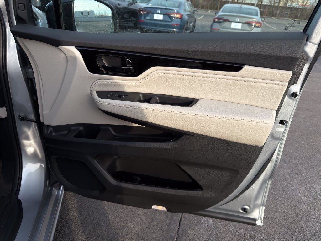 Certified 2026 Honda Odyssey Elite image 28