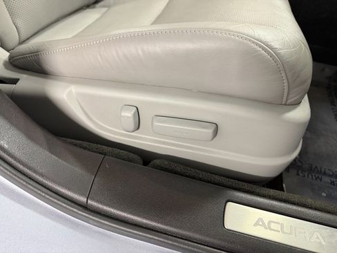 Used 2015 Acura TLX w/ Technology Package image 25