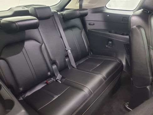 Used 2025 MAZDA CX-90 3.3 Turbo w/ Preferred Package AWD/4WD image 19