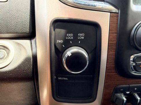 Used 2017 RAM 3500 Laramie w/ Convenience Group AWD/4WD image 30