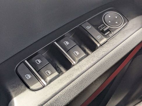 Certified 2023 Kia Soul GT-Line FWD image 32
