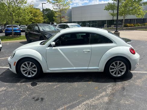 Used 2018 Volkswagen Beetle 2.0T S w/ Style & Comfort Package For S FWD image 8