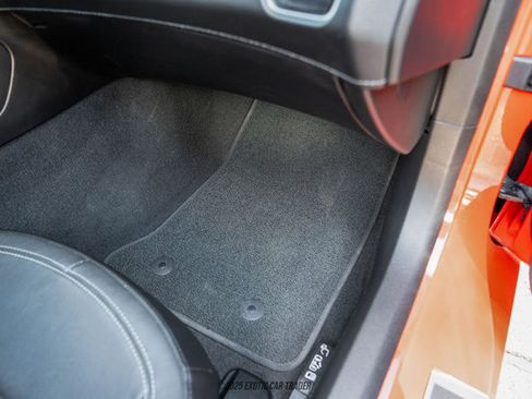 Used 2019 Chevrolet Corvette Stingray Coupe w/ Carbon Flash Badge Package image 73