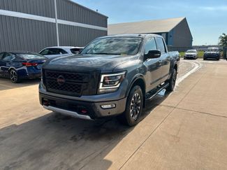Used 2021 Nissan Titan PRO-4X w/ Pro-4x Convenience Package AWD/4WD video 1