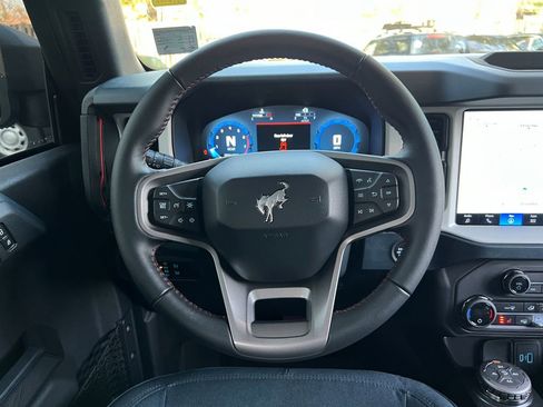 Used 2025 Ford Bronco Heritage Edition AWD/4WD image 23