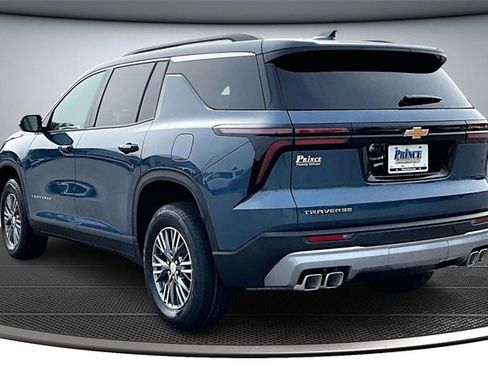New 2026 Chevrolet Traverse LT w/ LPO, Floor Liner Package image 3