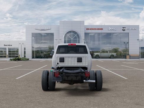 New 2026 RAM 5500 Tradesman AWD/4WD image 7