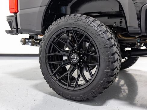 Used 2025 Ford F250 Platinum AWD/4WD image 28