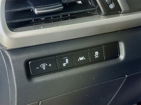 Used 2021 Kia Telluride S image 24