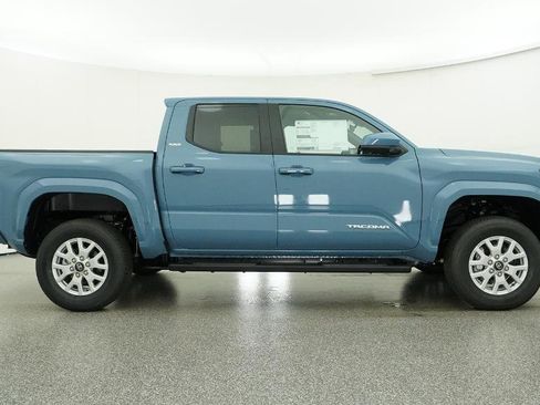 New 2026 Toyota Tacoma SR5 RWD image 37