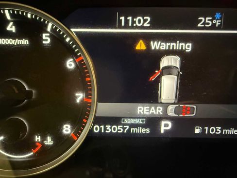 Used 2023 Mitsubishi Outlander SE image 36