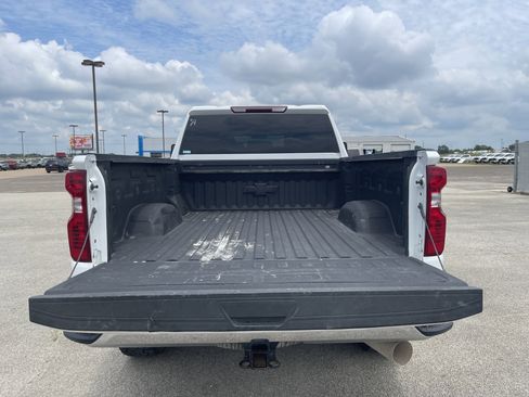 Used 2023 Chevrolet Silverado 2500 LT w/ Convenience Package AWD/4WD image 14
