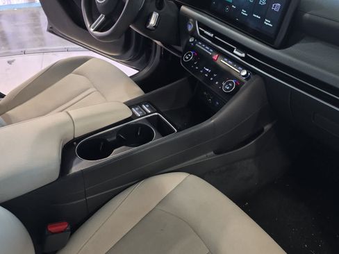 Used 2024 Hyundai Sonata SEL FWD image 17