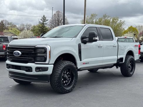 Used 2026 Ford F350 Platinum AWD/4WD image 3