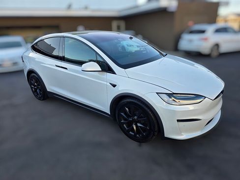 Used 2022 Tesla Model X AWD/4WD image 3