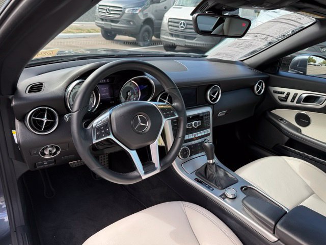 Used 2013 Mercedes-Benz SLK 250 image 12