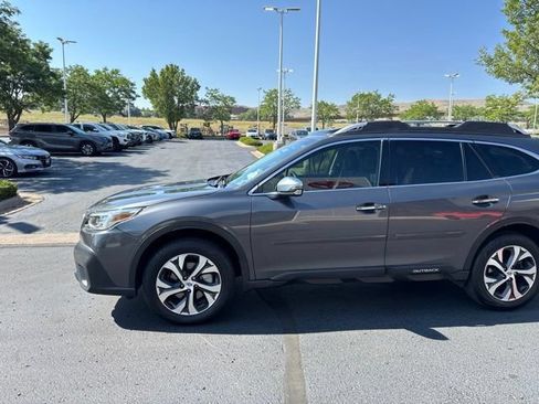 Used 2020 Subaru Outback Touring w/ Popular Package #2 AWD/4WD image 4