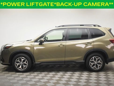 Used 2023 Subaru Forester Premium AWD/4WD image 12