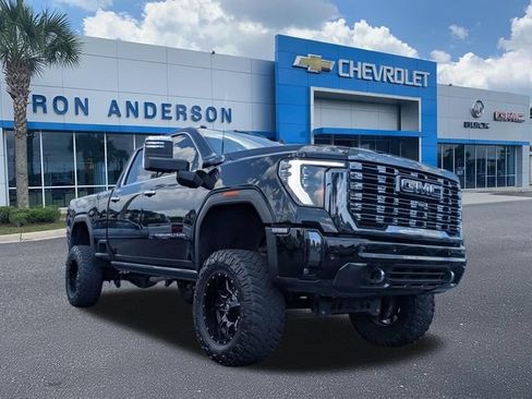 Used 2024 GMC Sierra 2500 Denali Ultimate w/ Max Trailering Package AWD/4WD image 1