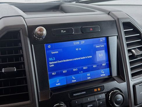 Used 2022 Ford F250 XL w/ Power Equipment Group image 30