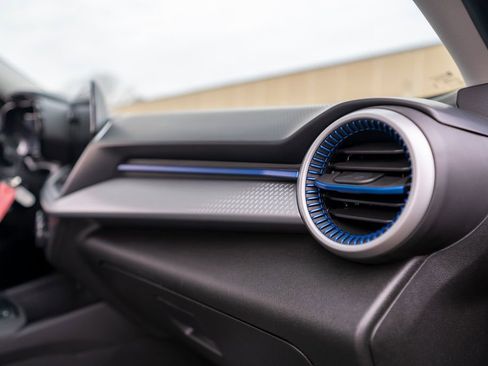 Certified 2024 Chevrolet Trax LS w/ LS Convenience Package image 35