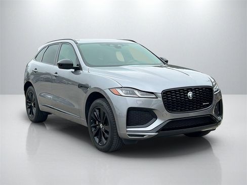 Used 2024 Jaguar F-PACE R-Dynamic S image 3