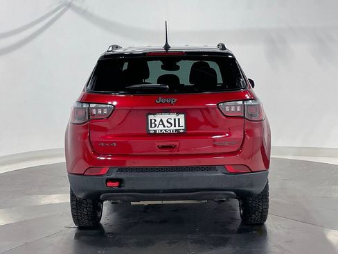 Used 2026 Jeep Compass Trailhawk AWD/4WD image 12
