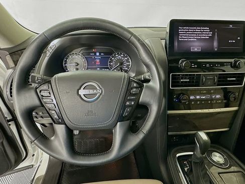 Used 2024 Nissan Armada Platinum w/ Captain's Chairs Package RWD image 11