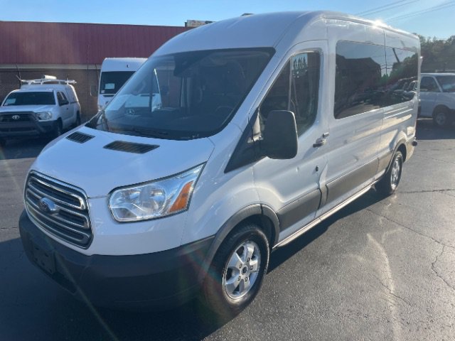 Used 2018 Ford Transit 350 XLT RWD image 2