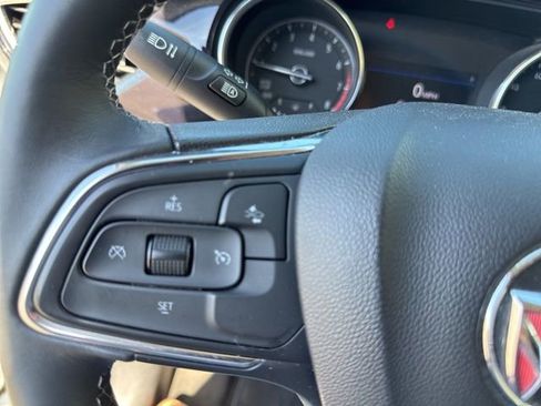 Used 2022 Buick Encore GX Select image 28