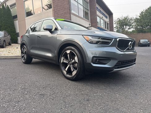 Used 2019 Volvo XC40 T5 Momentum AWD/4WD image 15