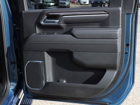 Used 2025 Chevrolet Silverado 3500 LT w/ Safety Package image 15