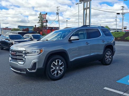 Used 2023 GMC Acadia SLE w/ Driver Convenience Package AWD/4WD image 3