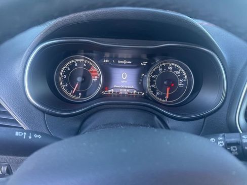 Used 2019 Jeep Cherokee Trailhawk image 7