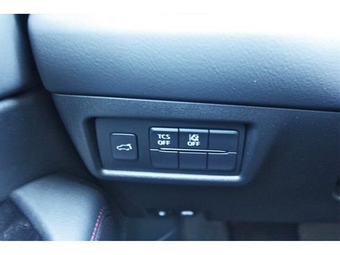 Certified 2021 MAZDA CX-5 Carbon Edition image 18