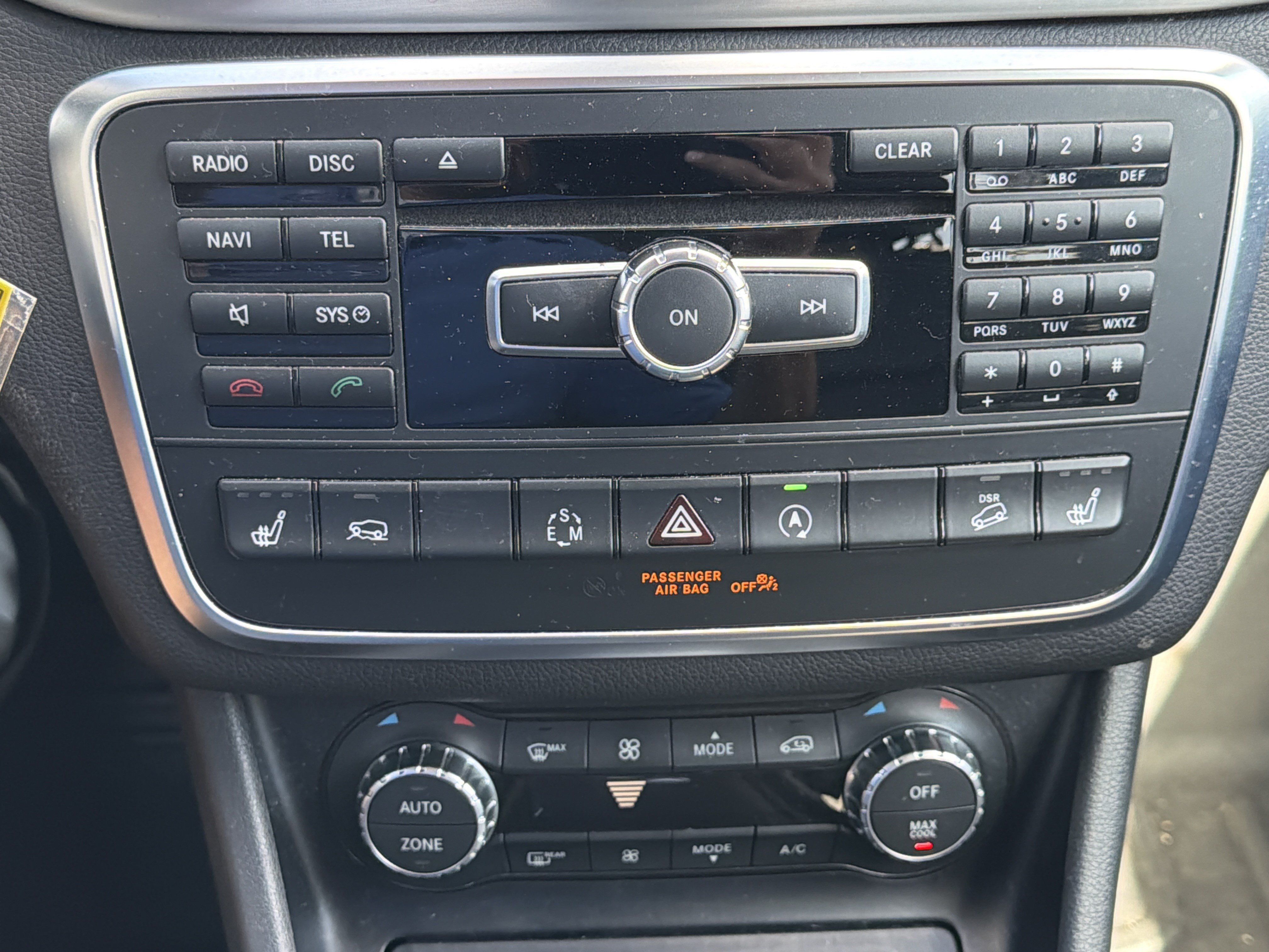 Used 2015 Mercedes-Benz GLA 250 4MATIC image 23